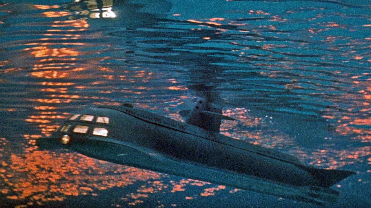 Voyage to the Bottom of the Sea Bajeczki